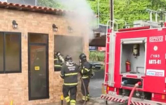 Incêndio atinge pizzaria no bairro do Rio Vermelho