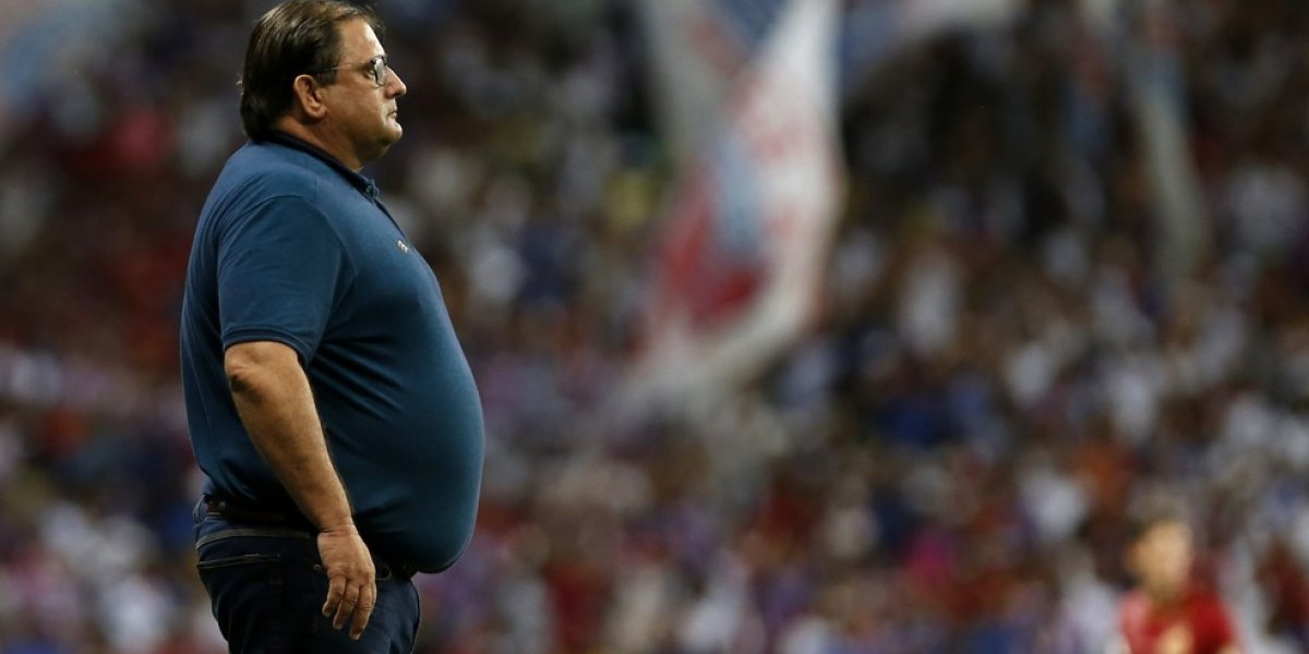 "Nós estamos acreditando", diz Guto sobre permanência na Série A