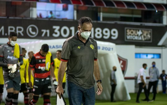 Sem João Pedro, Wagner Lopes tem dúvida para o jogo contra o Vila Nova-GO