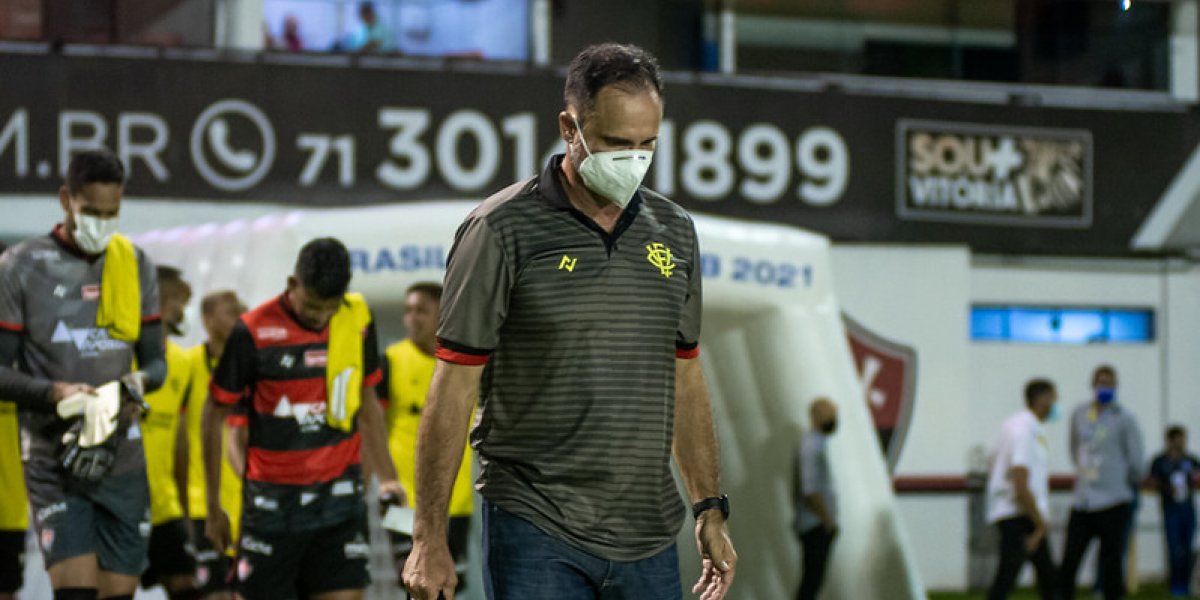 Sem João Pedro, Wagner Lopes tem dúvida para o jogo contra o Vila Nova-GO