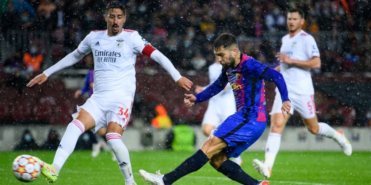 Barcelona fica no empate com o Benfica e se complica na Champions