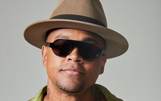 Léo Santana confirma 3 edições do Baile da Santinha em Salvador