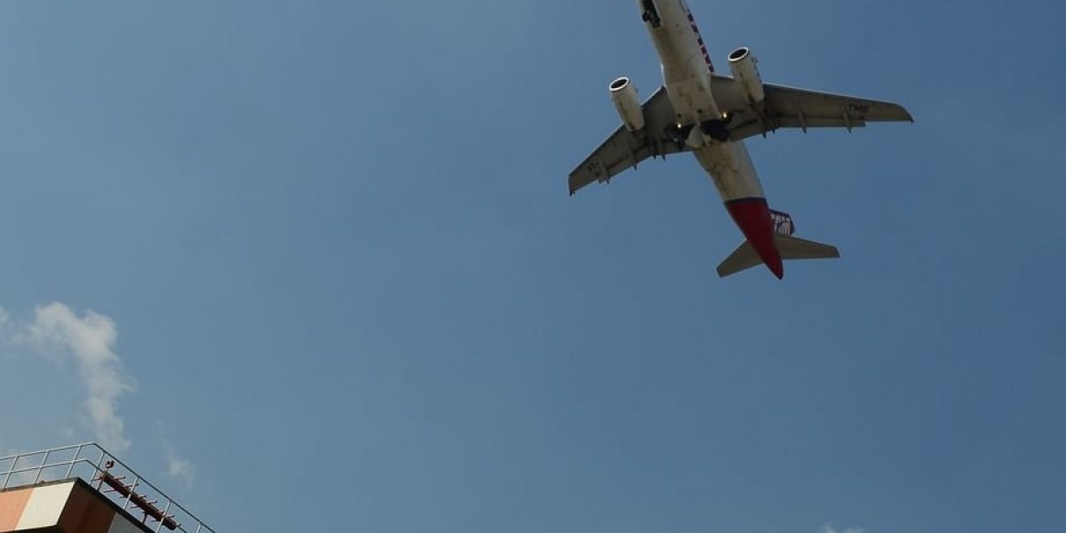 61 viajantes da África do Sul testam positivo para Covid na Holanda