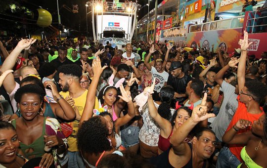 Bloco do 'Chiclete', 'Voa Voa' anuncia que não desfilará em 2022