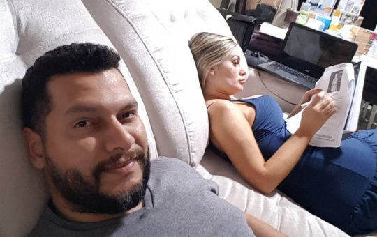 Urach estuda e recebe apoio do marido: 'O mundo artístico ficou para trás'