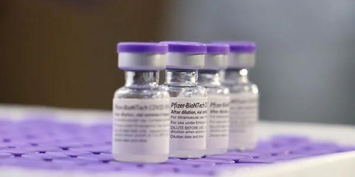 Ministério da Saúde assina compra de 100 milhões de doses da Pfizer para 2022