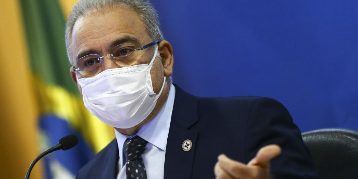 Passaporte da vacina não previne infecção, diz ministro