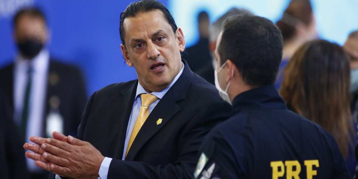 Sem comprovante de vacina contra Covid-19, Wassef é barrado no STF