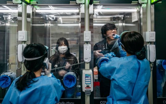 Covid-19: Coreia do Sul volta a impor quarentena a quem chega ao país