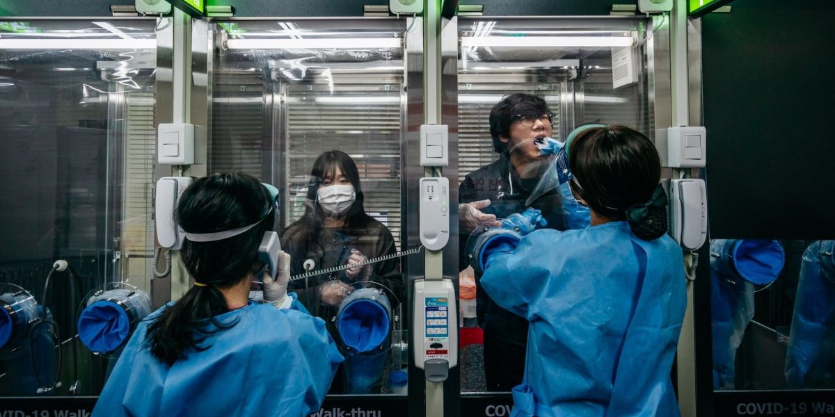 Covid-19: Coreia do Sul volta a impor quarentena a quem chega ao país