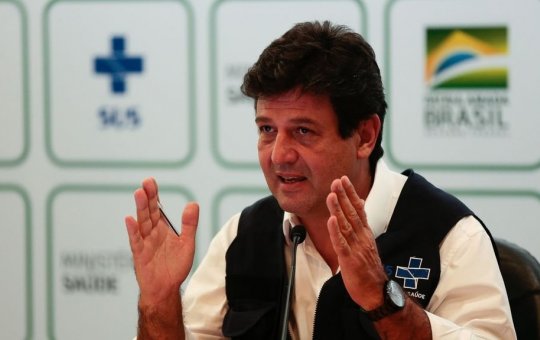 Mandetta despista sobre candidatura à presidência e elogia Moro