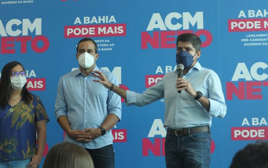 Em evento com apoiadores, ACM Neto lança pré-candidatura ao Governo