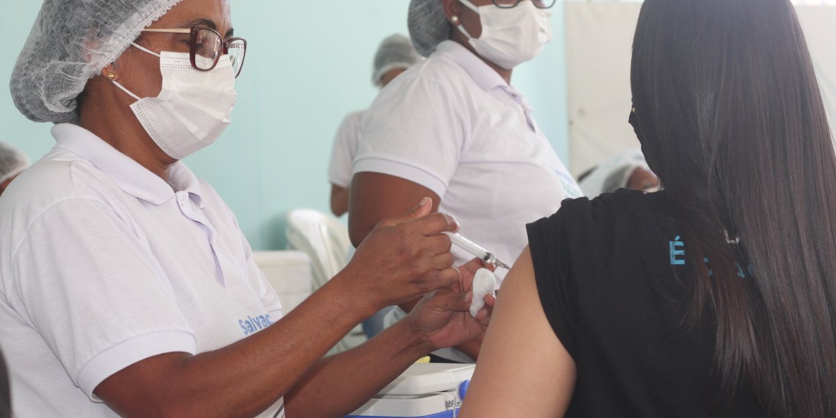 Covid-19: 90% dos adultos brasileiros já tomaram a 1ª dose da vacina