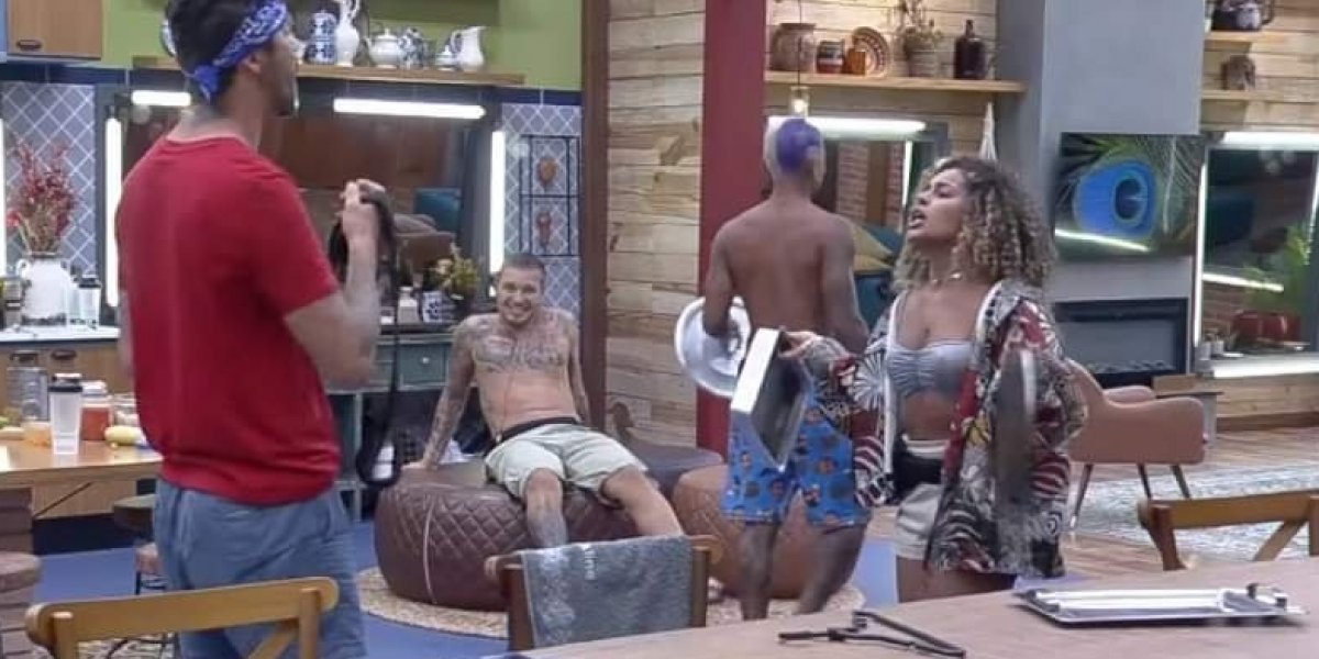 Rico e Sthe Matos brigam em 'A Fazenda' e ele critica a peoa por fumar
