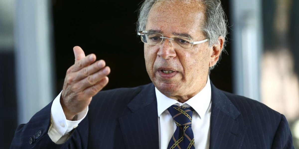 Guedes admite que inflação freará economia em 2022, mas diz que país vai crescer