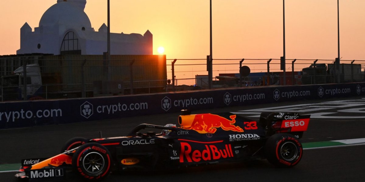 Formula 1: Verstappen lidera 3º treino na Arábia Saudita