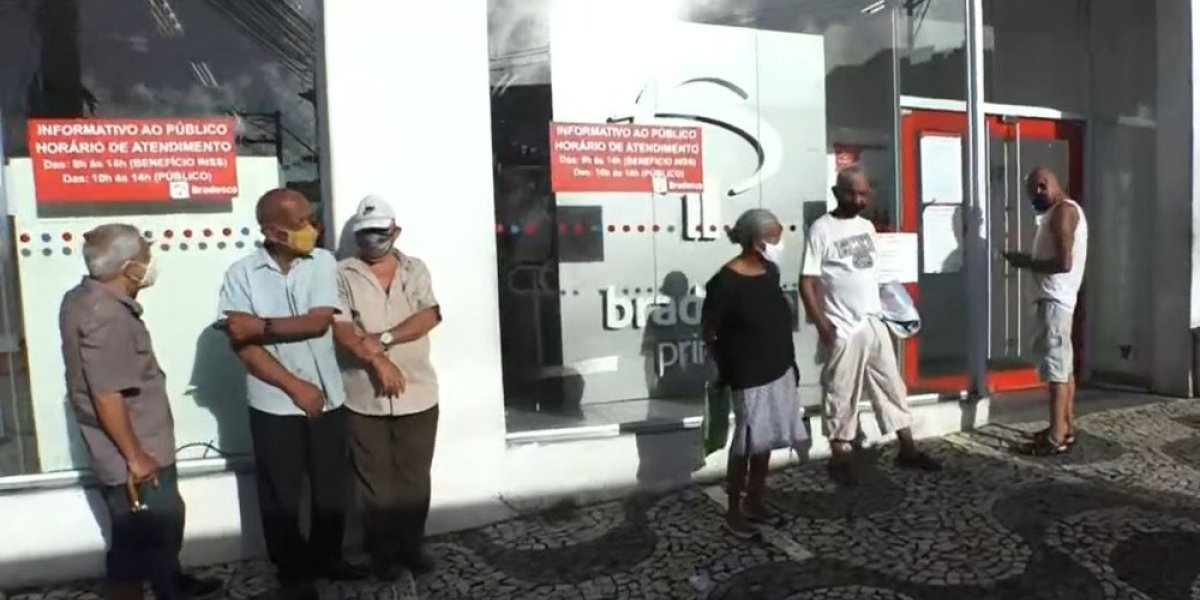 Agência bancária é arrombada e monitor é levado em Salvador