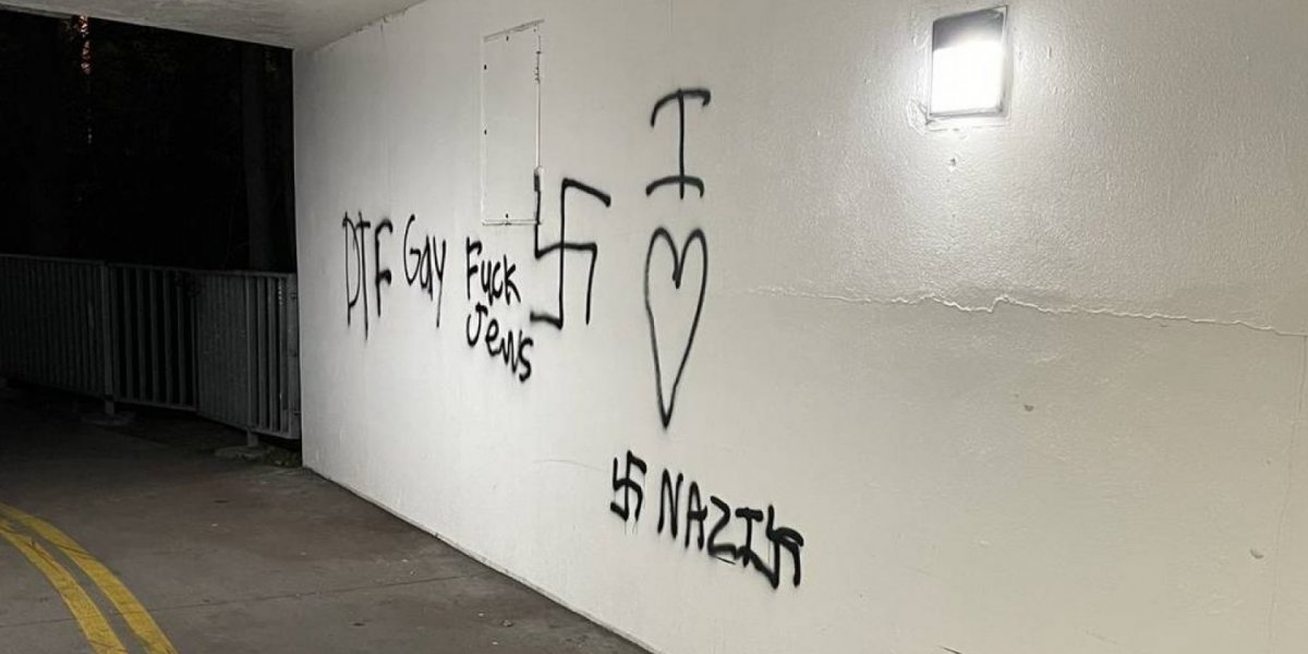 Memorial de Anne Frank é pichado com símbolo nazista nos EUA