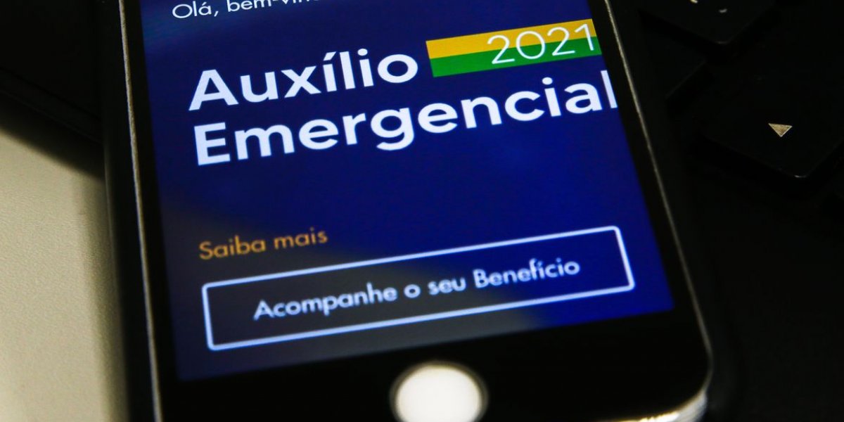 TCU identifica 350 mil pessoas que receberam auxílio de forma irregular