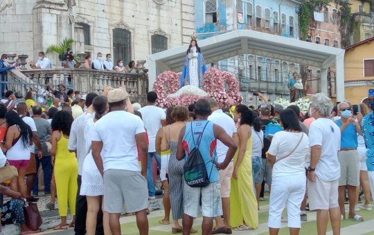 Devotos vão à Basílica da Conceição da Praia para homenagear Padroeira da Bahia
