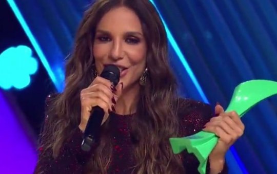 Ivete dedica troféu do Prêmio Multishow ao marido após boatos de separação