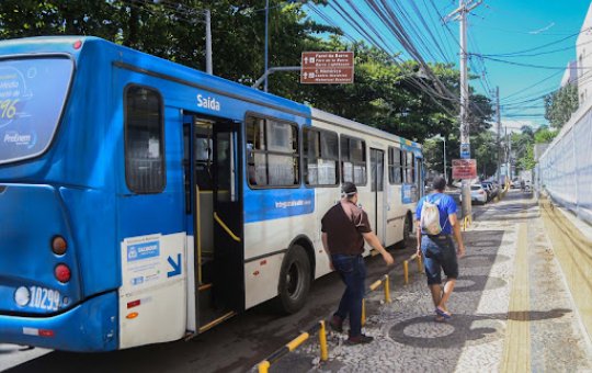 Fala, povo: Reajuste no valor da passagem do buzu preocupa soteropolitanos