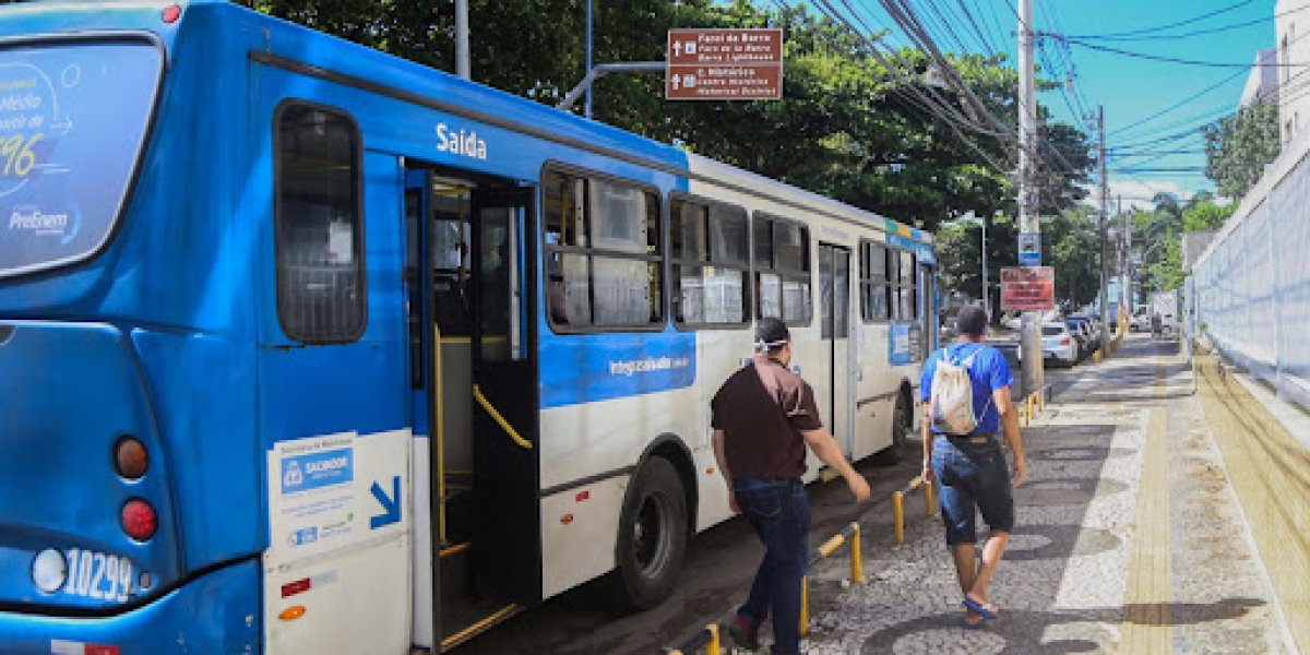Fala, povo: Reajuste no valor da passagem do buzu preocupa soteropolitanos
