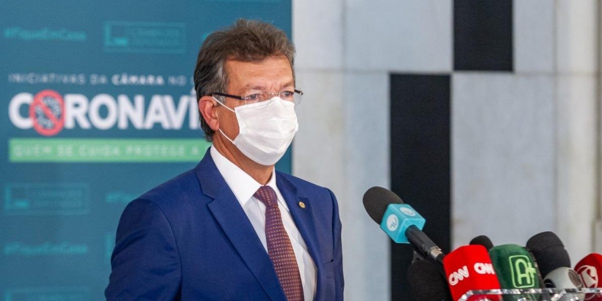 FGTS: Câmara aprova projeto que anula multa por atraso de guia