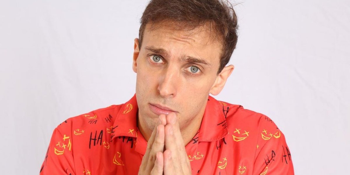 Humorista Léo Lins promove sorteio de ménage no Instagram