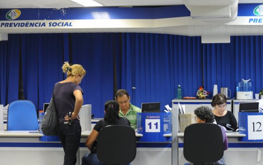 INSS altera limite de juros do empréstimo consignado