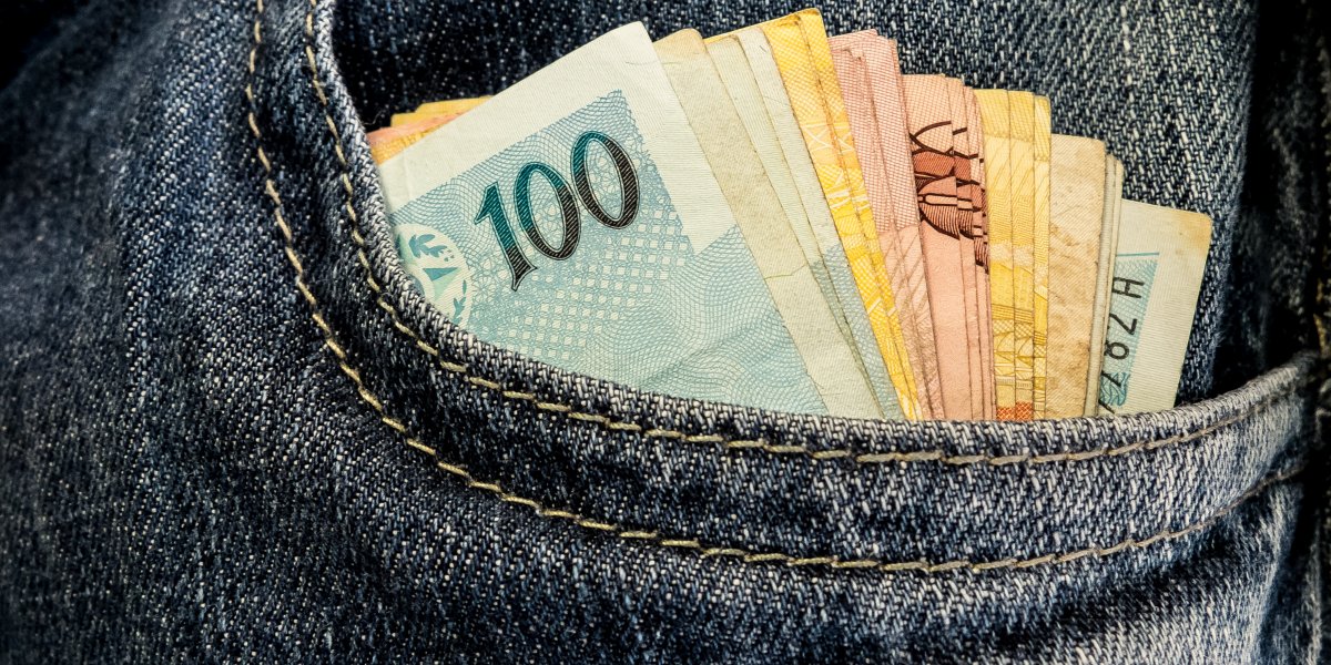 Saiba como usar o 13º salário e começar o ano com o pé direito