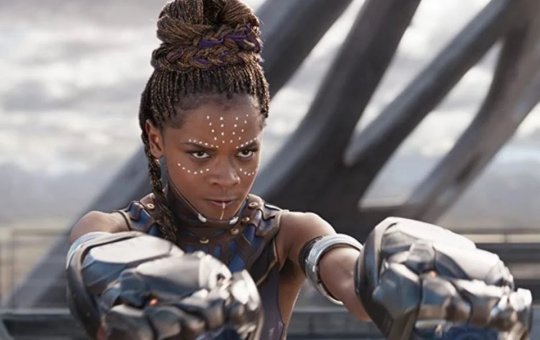 Atriz de 'Pantera Negra' prefere sair da Marvel do que se vacinar contra Covid