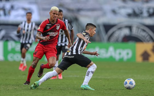 Atlético-MG e Athletico Paranaense começam briga pela Copa do Brasil