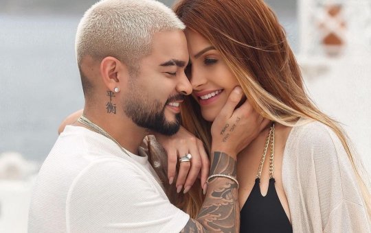 Yudi e noiva são criticados por serem crentes e irem à 'Farofa da Gkay'