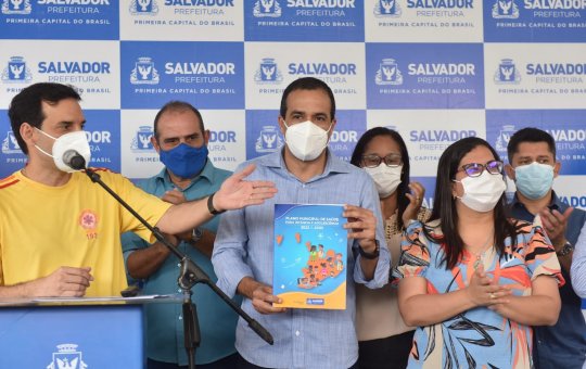 Unidade de saúde e contenção de encosta são entregues no bairro de São Marcos