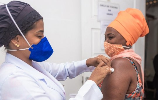 Prefeitura amplia para 24 o número de postos com vacina da gripe em Salvador